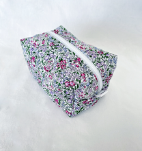 Load image into Gallery viewer, PRE-ORDER: Make-up Pouch - Lavender Haze