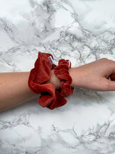 Load image into Gallery viewer, Rust Worthy