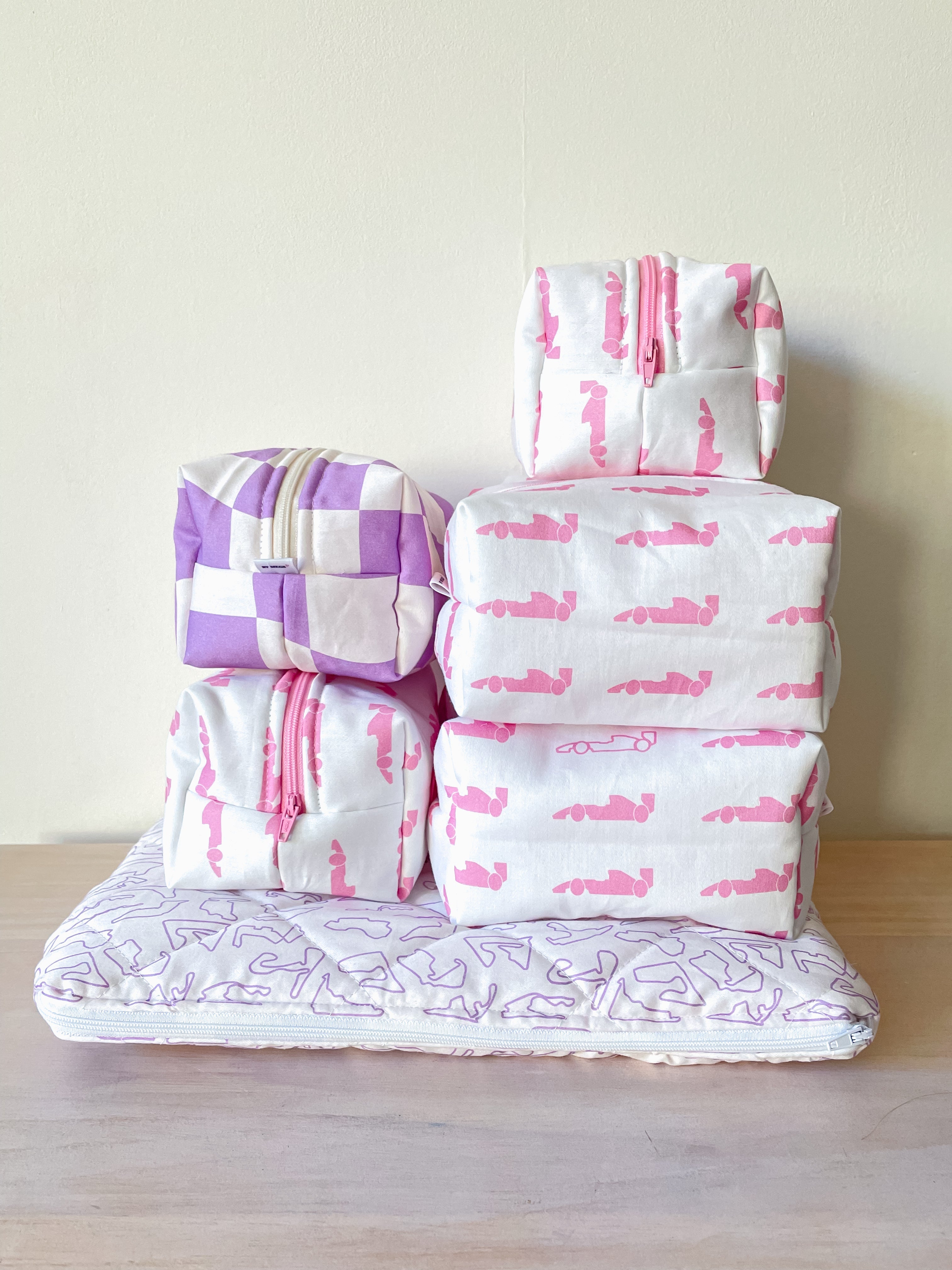 bags, pouches & sleeves