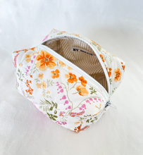 Load image into Gallery viewer, PRE-ORDER: Make-up Pouch - Wildflower
