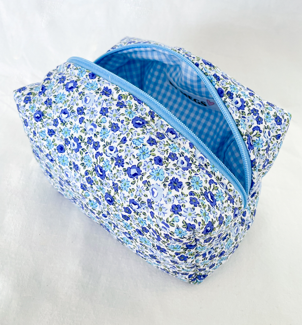 PRE-ORDER: Make-up Pouch - Bluebells