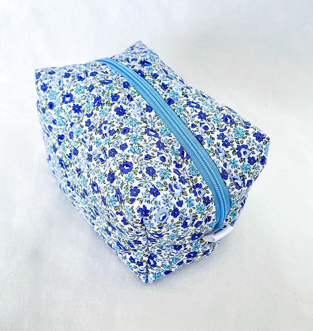 PRE-ORDER: Make-up Pouch - Bluebells