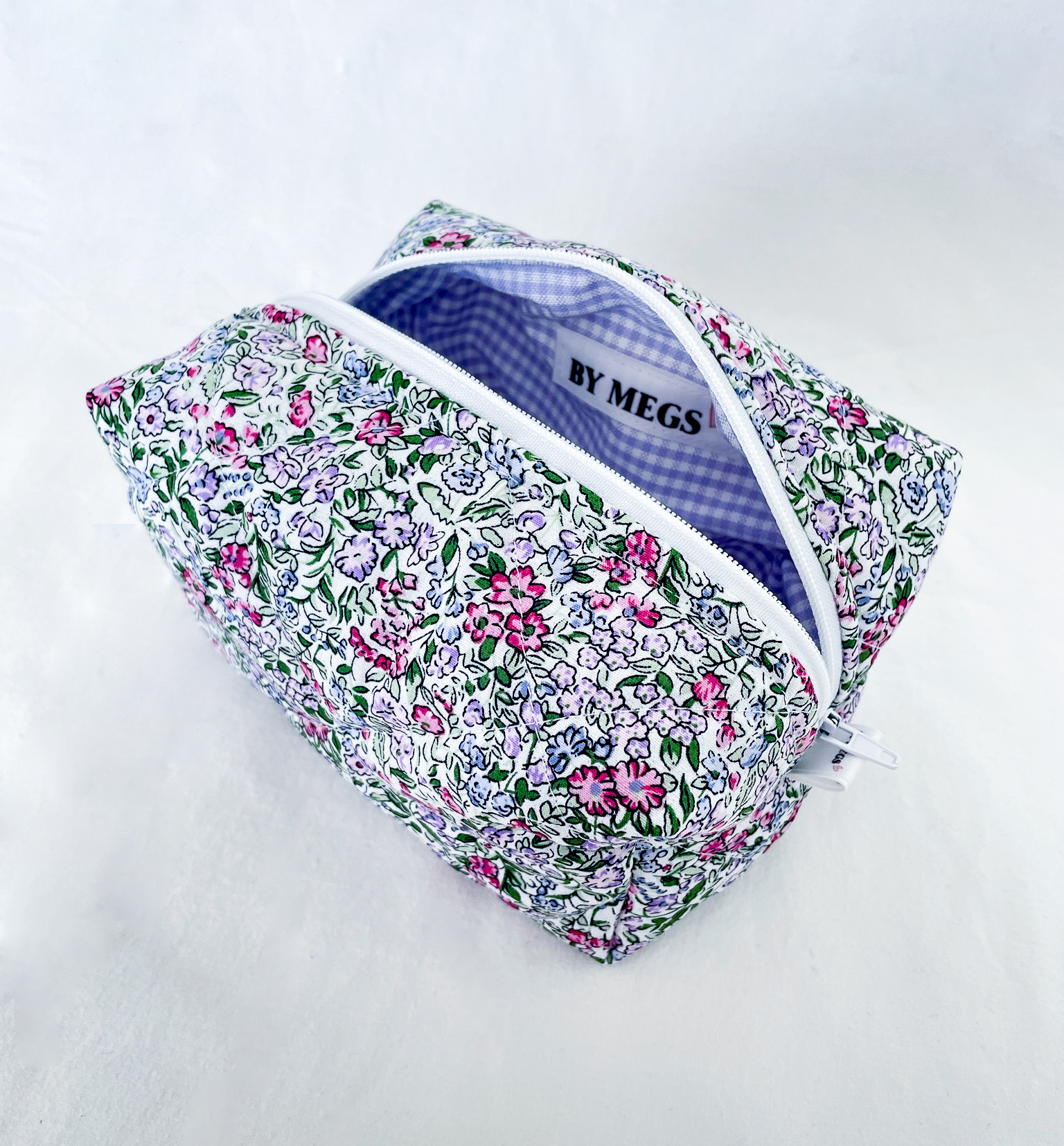 PRE-ORDER: Make-up Pouch - Lavender Haze
