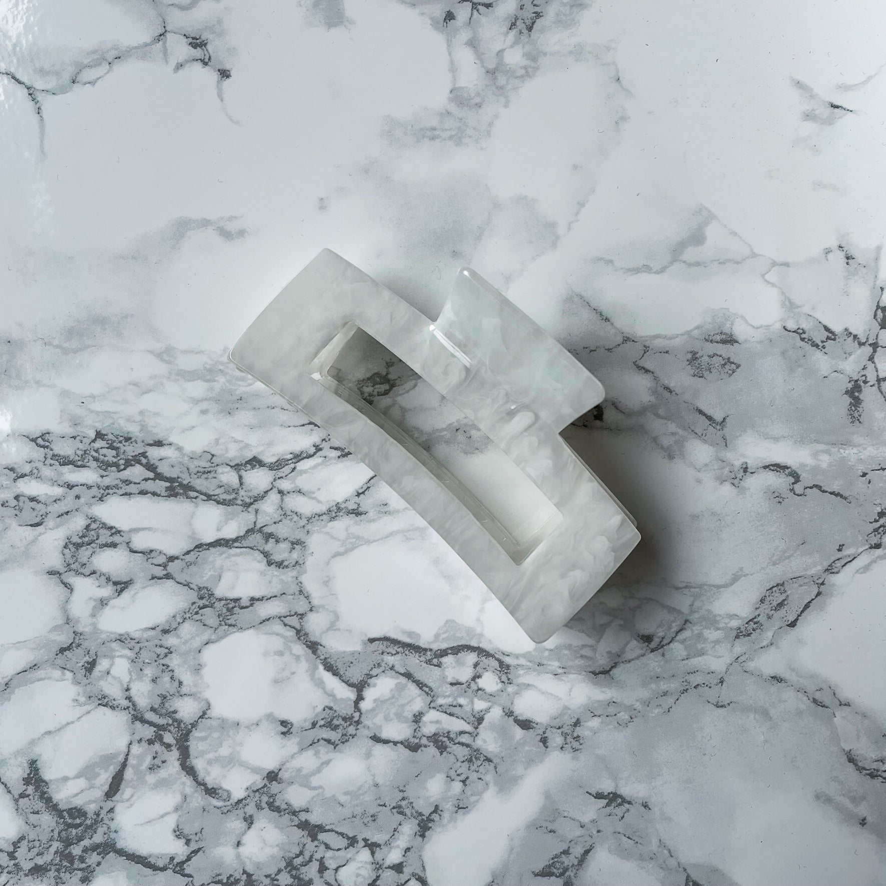 Marbleous Claw Clip