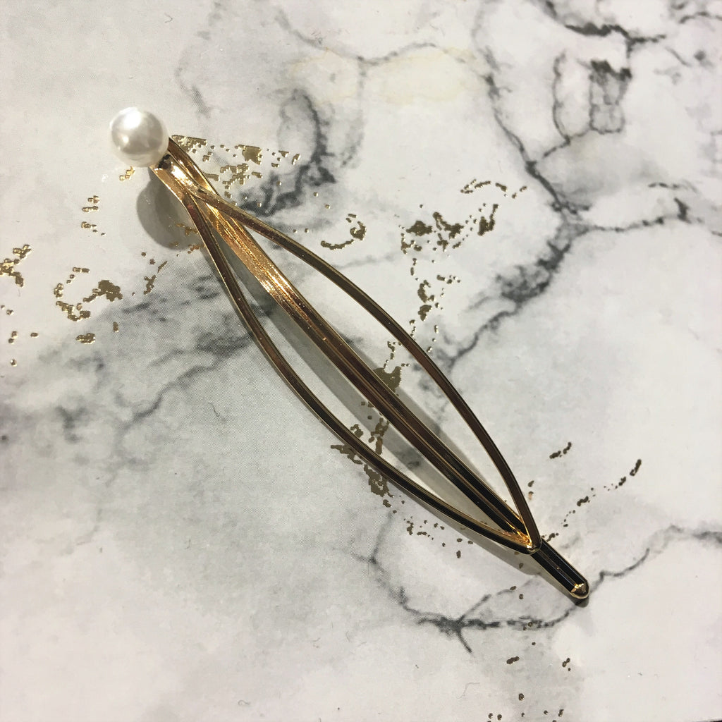 Golden Oval Pearl Bobby Pin
